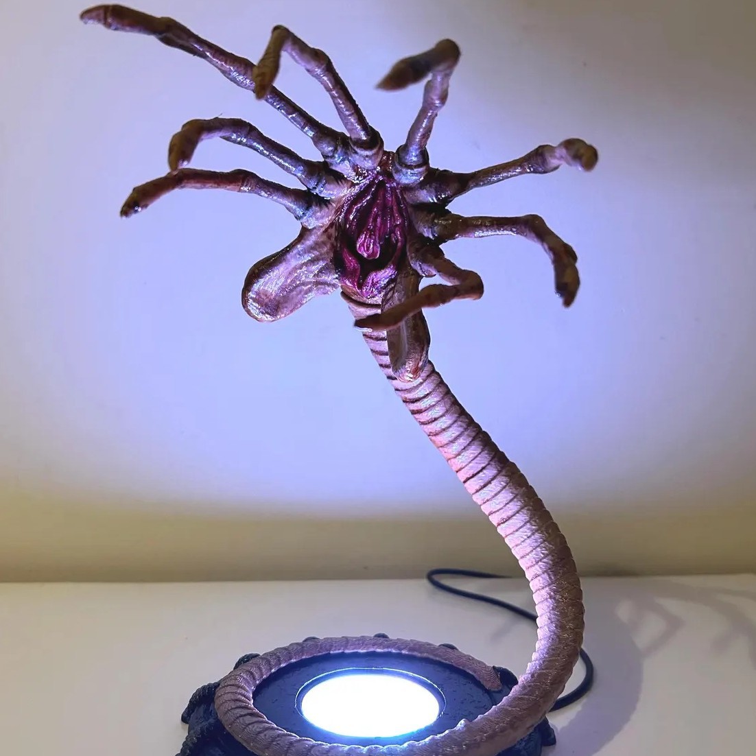 Home Decor Halloween - Ночник-фонарь Alien Facehugger, мигающий декор в
